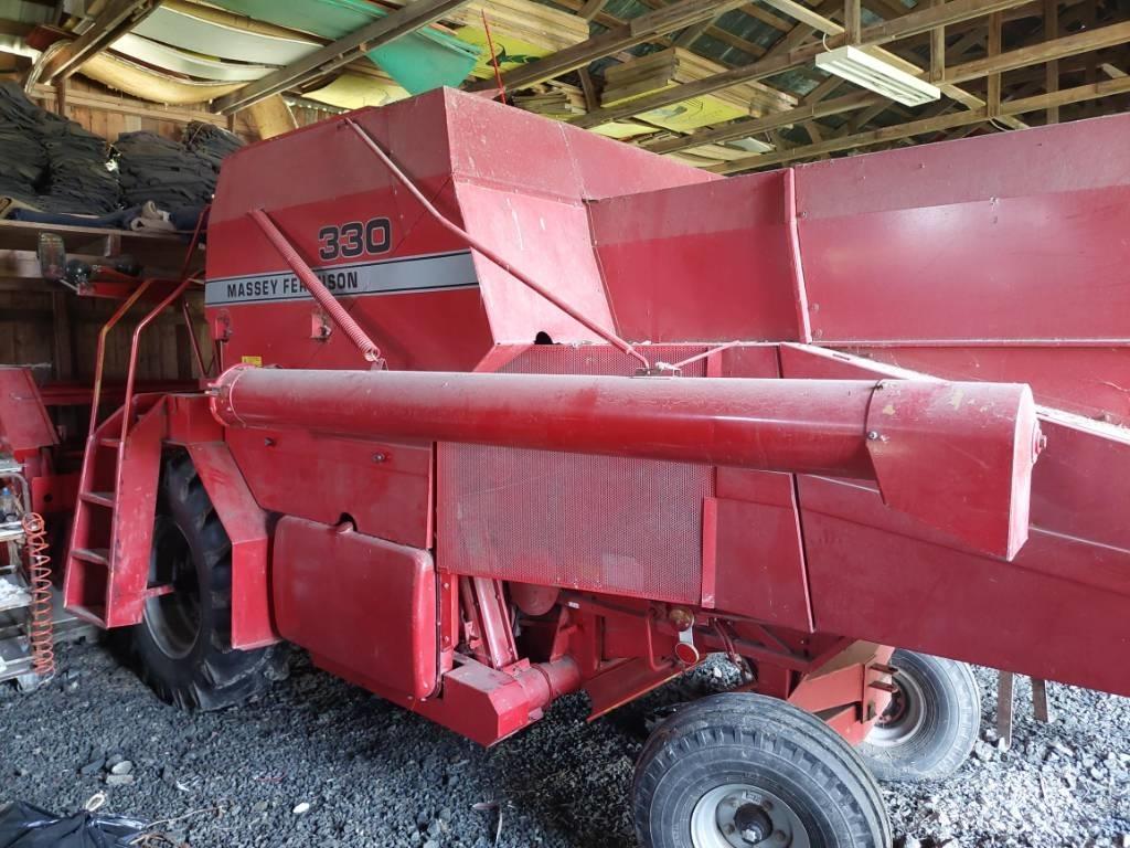 Massey Ferguson 330 Kombájnok