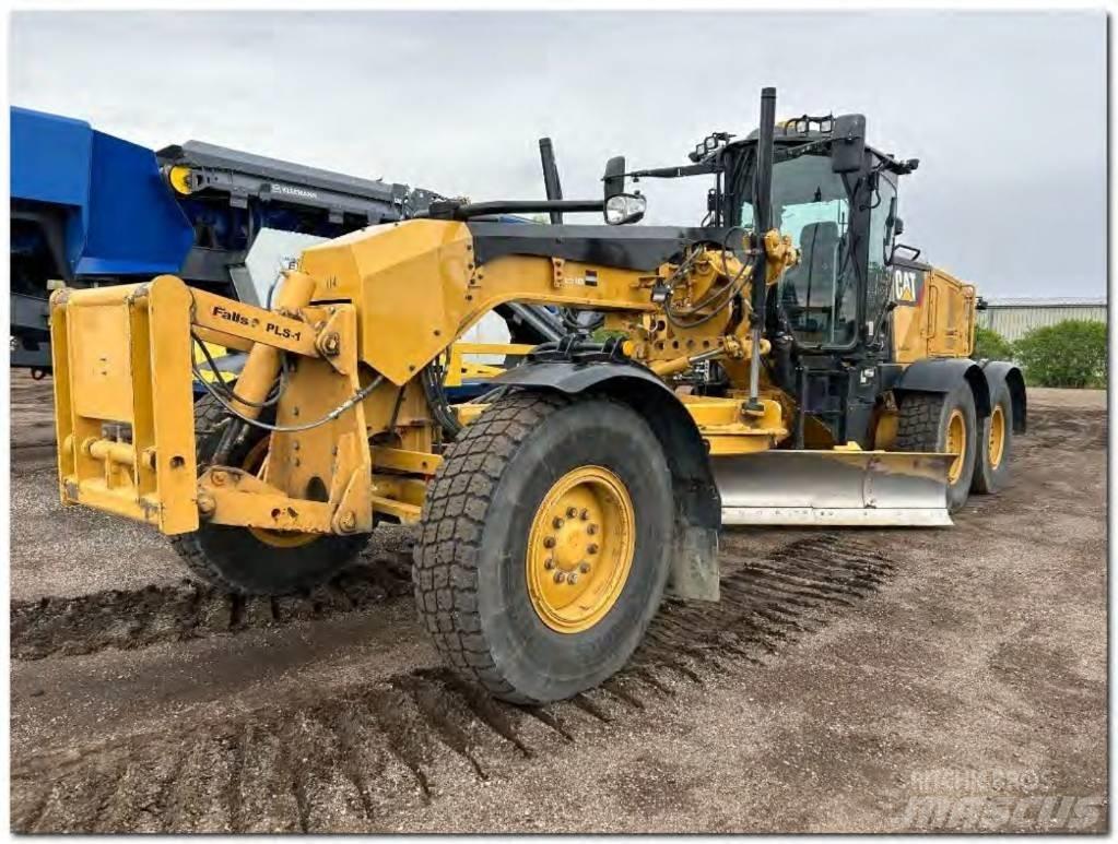 CAT 12 M 3 Gréderek