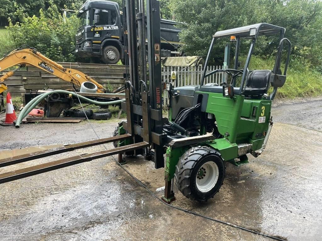 Moffett M8 Teherautóra szerelt targonca