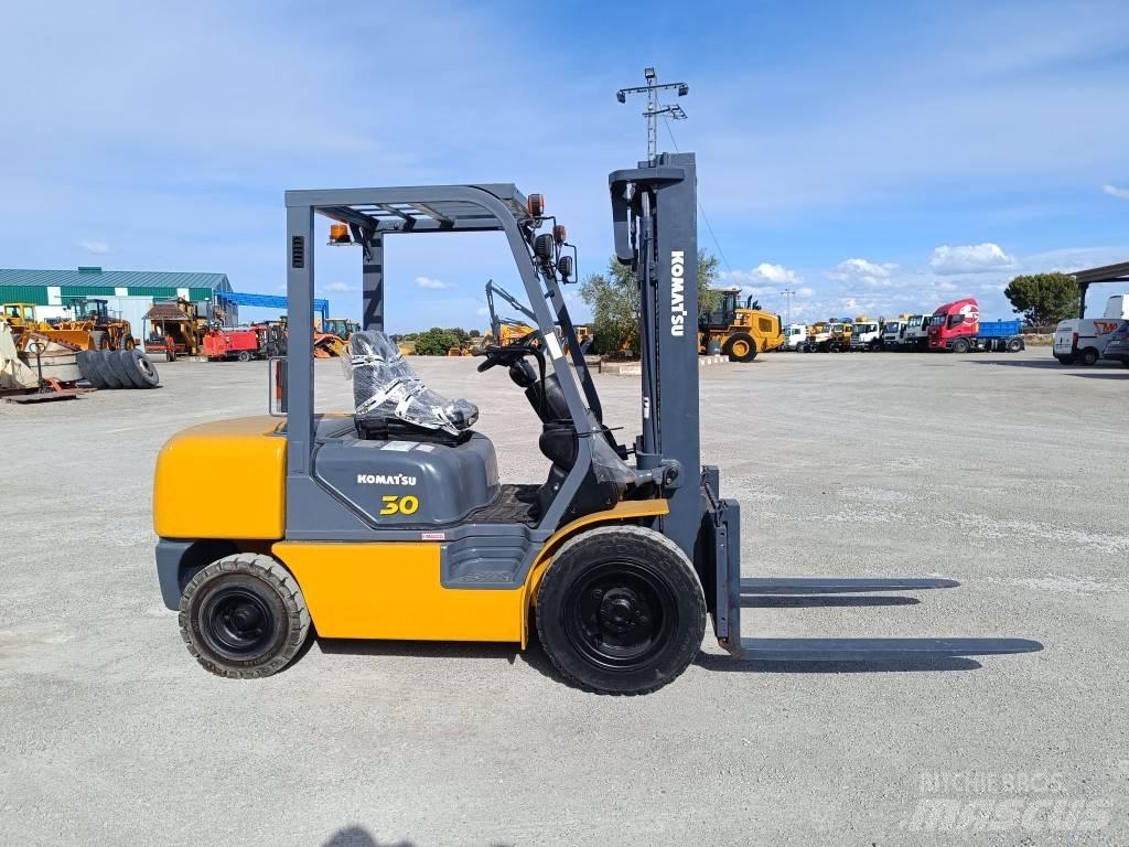 Komatsu FD30T-14 Targoncák-Egyéb