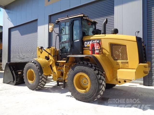 CAT 930 K Gumikerekes homlokrakodók