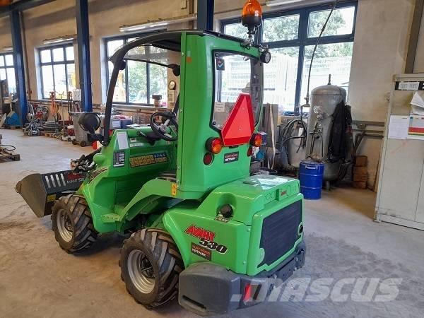 Avant 530 Gumikerekes homlokrakodók