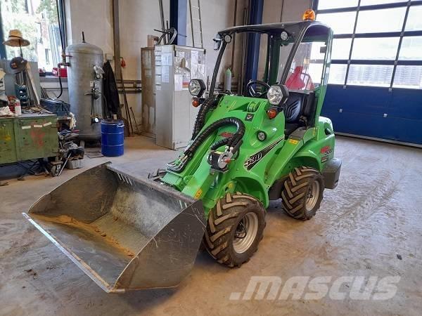 Avant 530 Gumikerekes homlokrakodók