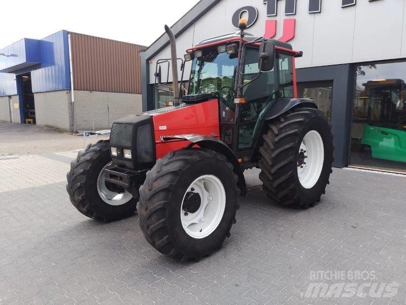 Valtra Valmet 900 Traktorok
