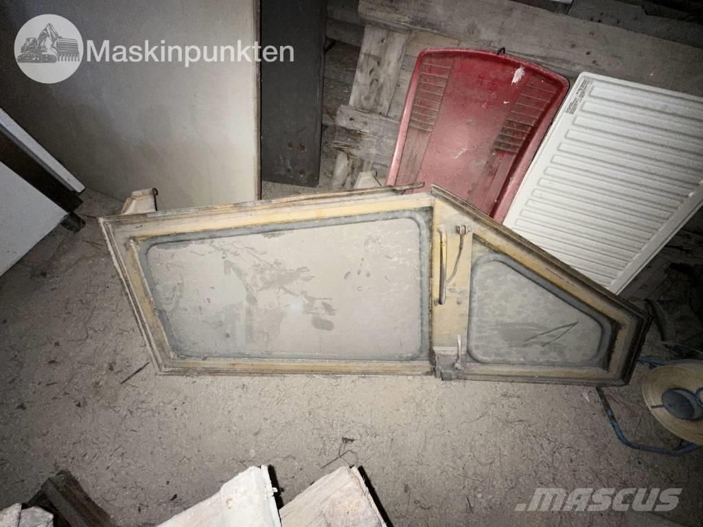 Hymas Traktorgrävare Kotrórakodók