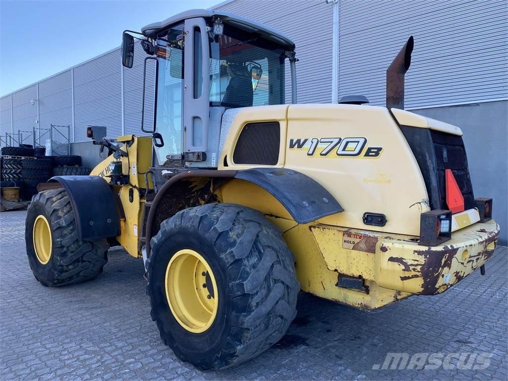 New Holland W170D Gumikerekes homlokrakodók