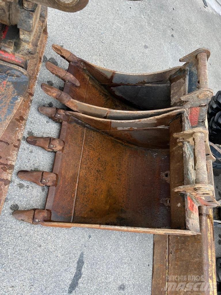 Komatsu PW 98 MR-8 Közepes (midi) kotrók 7 t - 12 t