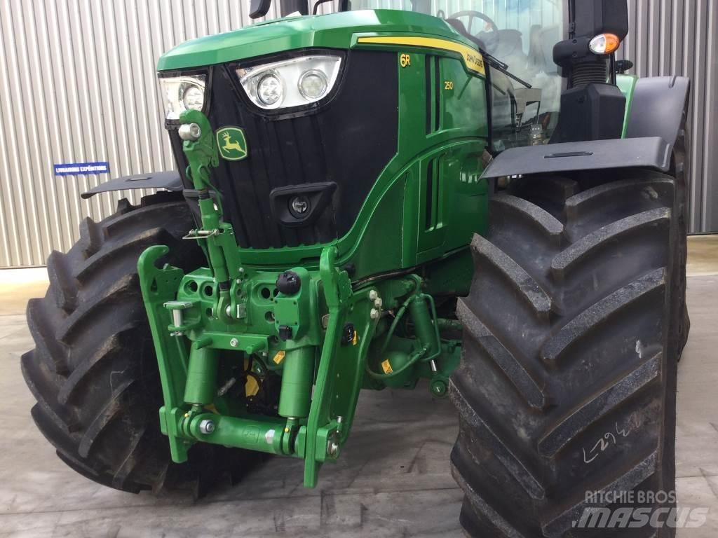John Deere 6R250 Traktorok