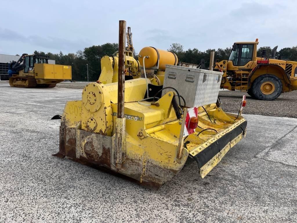 Bomag BSF 2500 Aszfalt aprítók