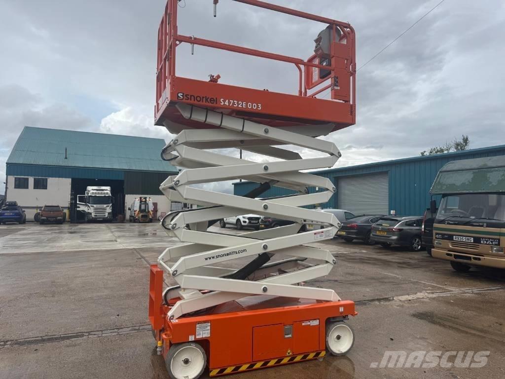 Snorkel S 4732 E Ollós emelők