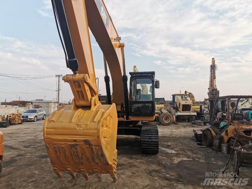 CAT 330DL Lánctalpas kotrók
