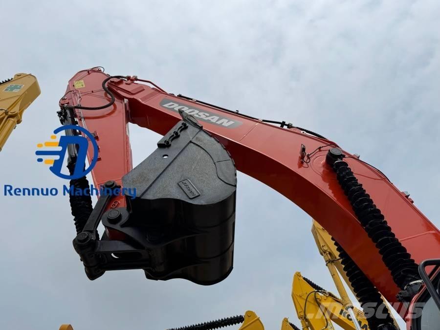 Doosan DX 340 Lánctalpas kotrók