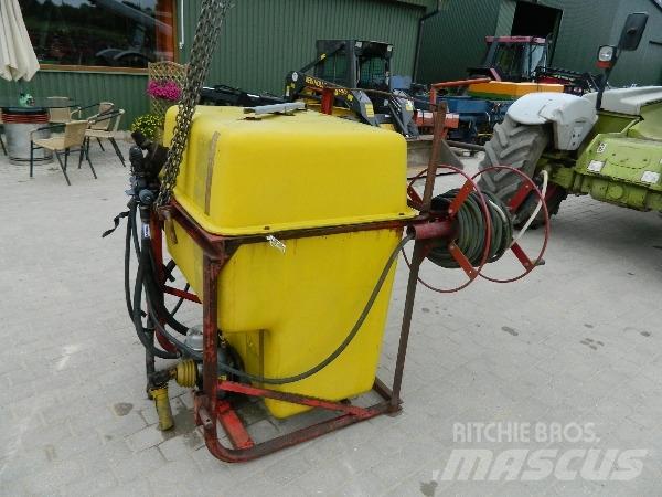  H-610 600 Vontatott trágyaszórók