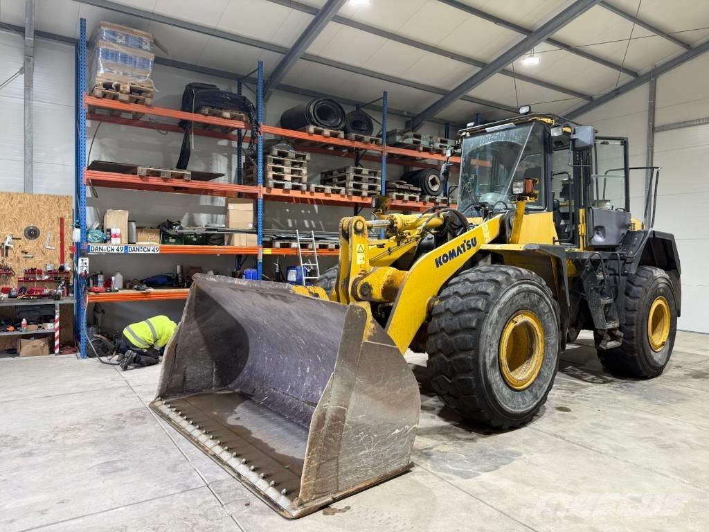Komatsu WA 380-6 Gumikerekes homlokrakodók