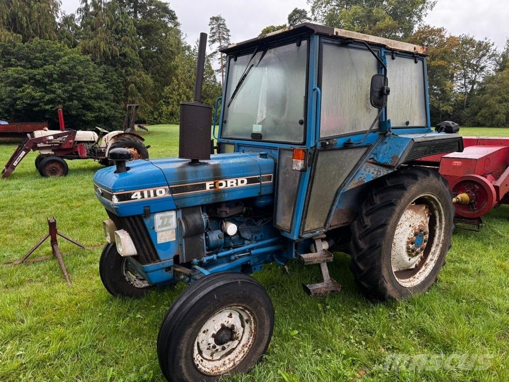 Ford 4110 series 2 Traktorok