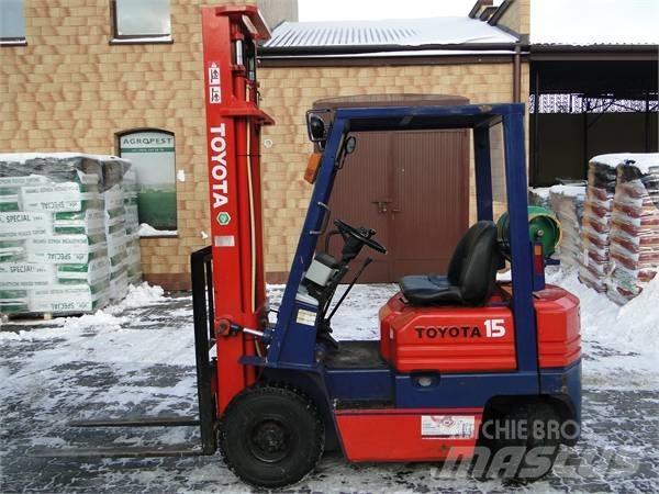Toyota 5FGL15 Gázüzemű targoncák