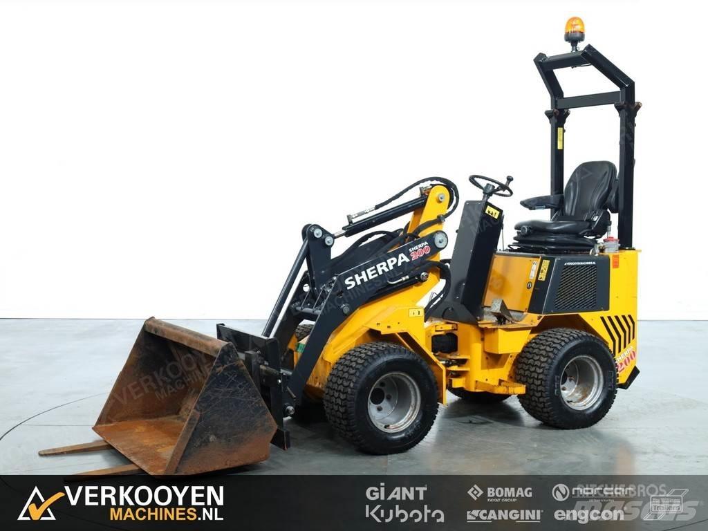 Sherpa SH200 Gumikerekes homlokrakodók