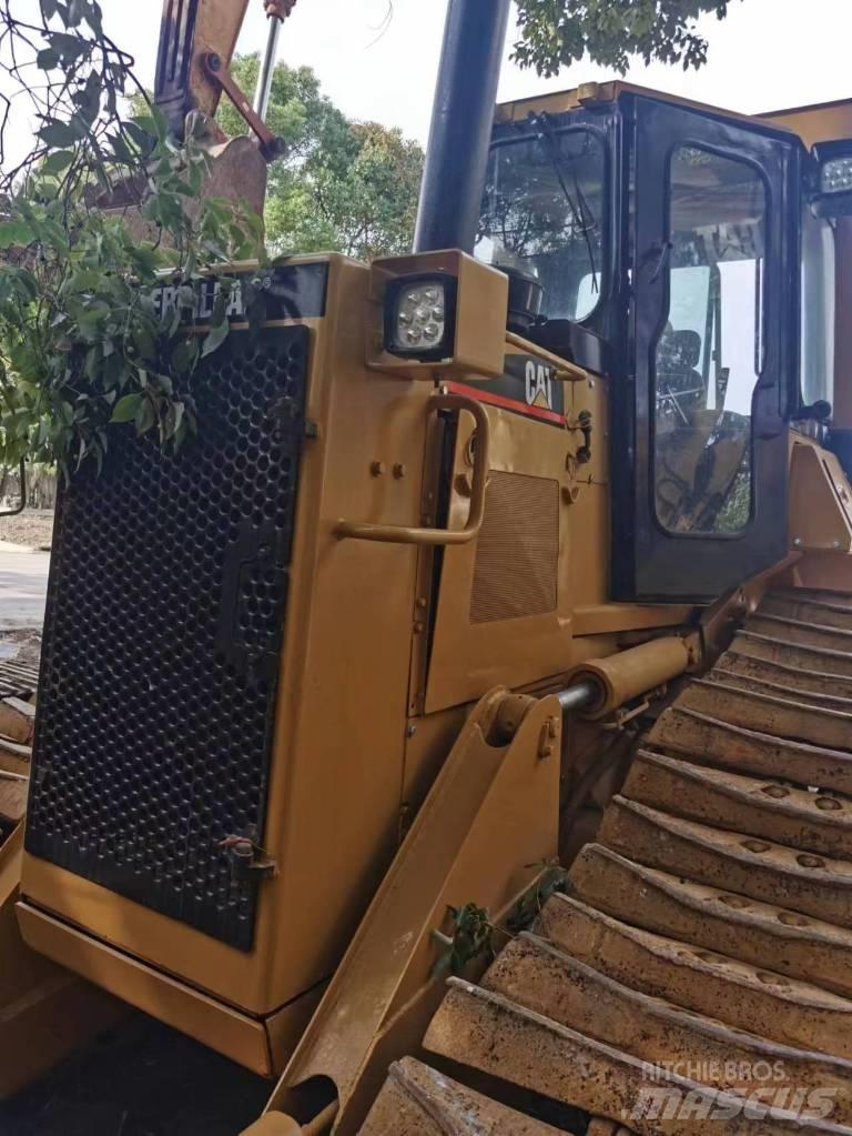 CAT D 4 H lánctalpas dózerek