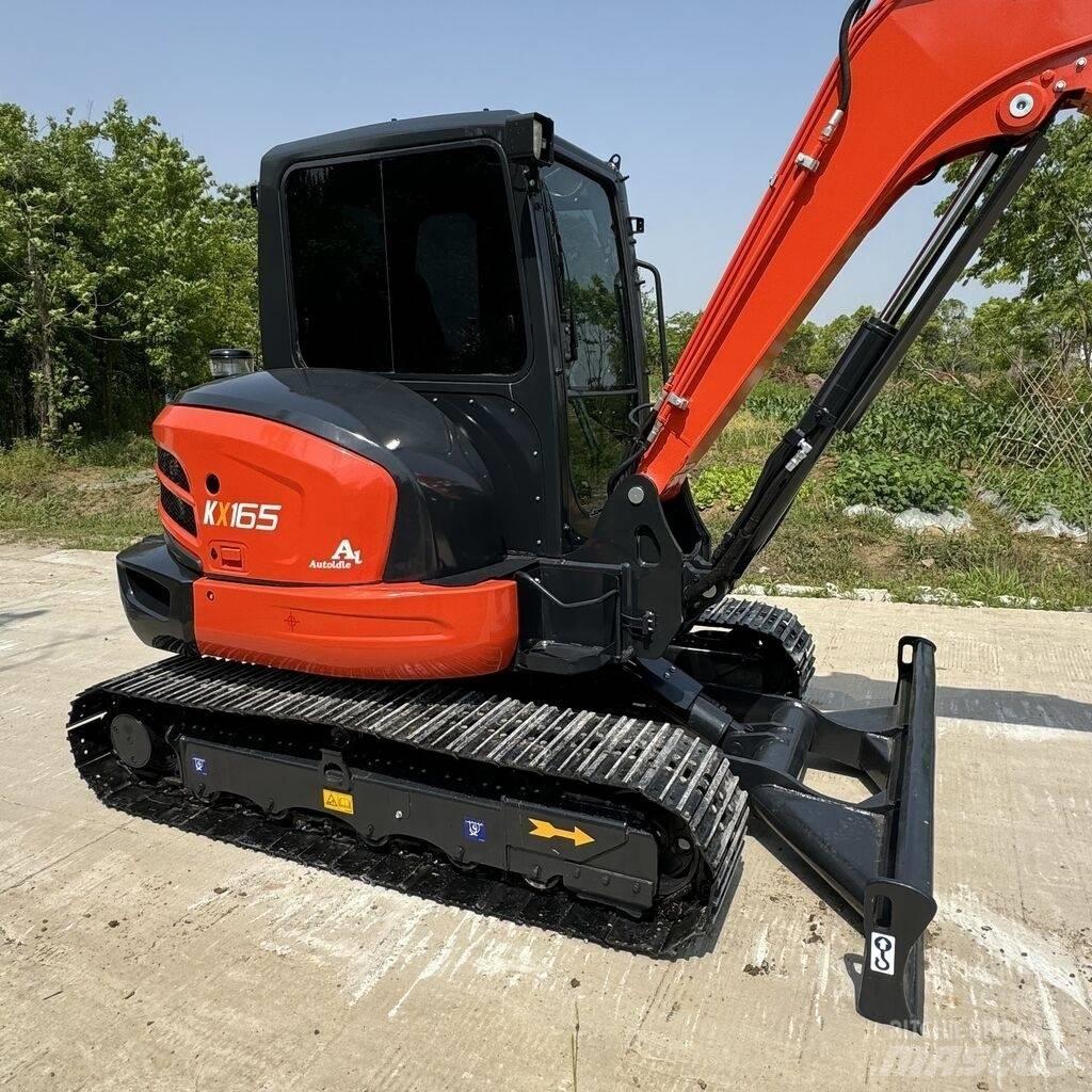 Kubota KX 060 Lánctalpas kotrók
