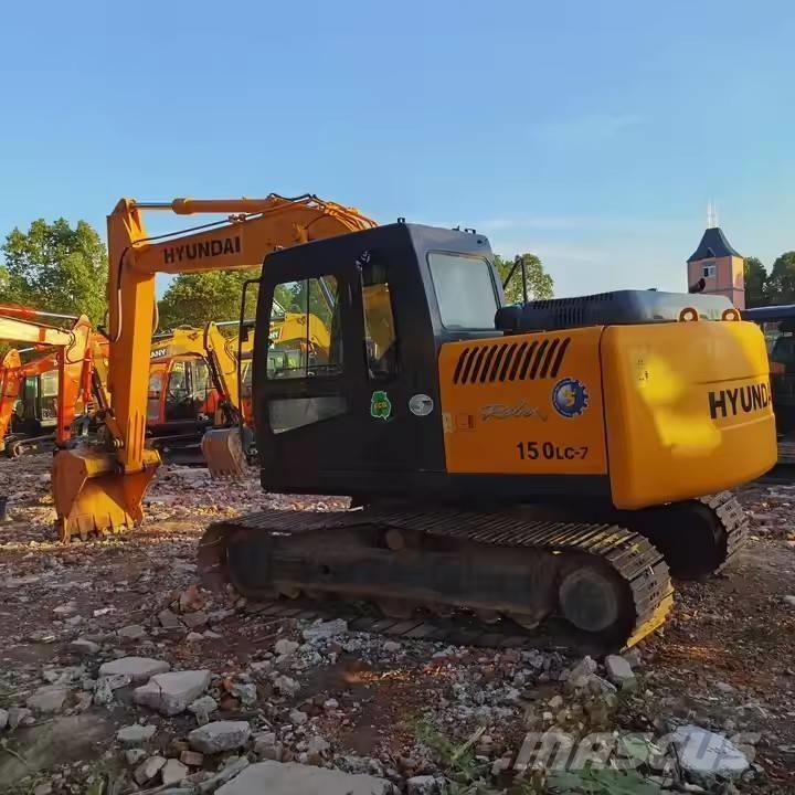 Hyundai 150LC -7 Lánctalpas kotrók