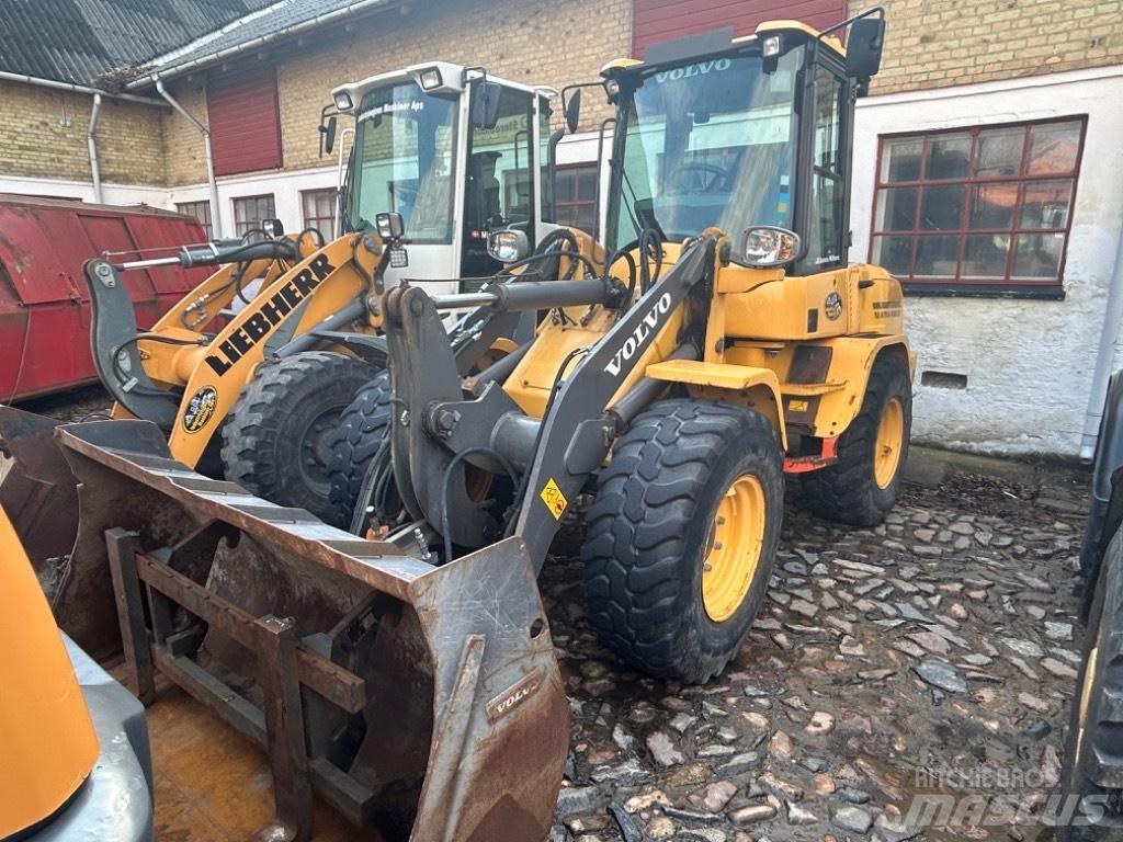 Volvo L 30 G Gumikerekes homlokrakodók