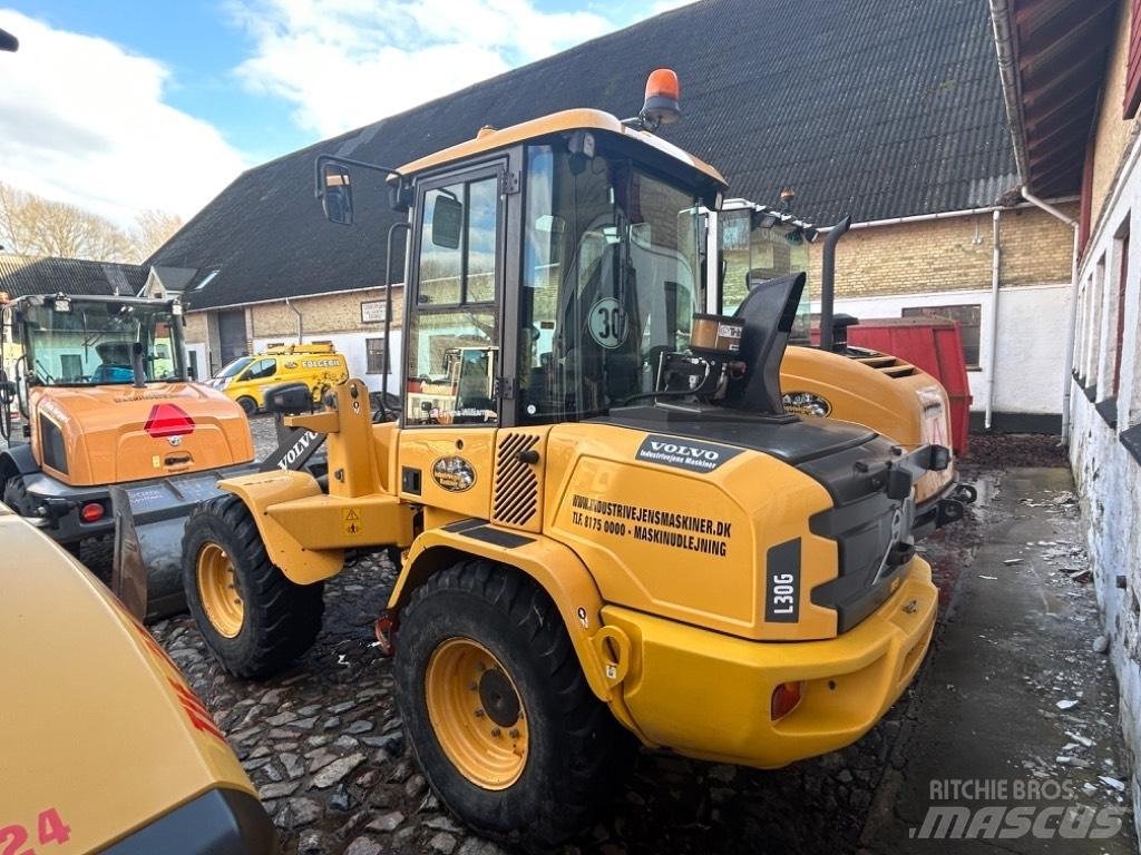 Volvo L 30 G Gumikerekes homlokrakodók