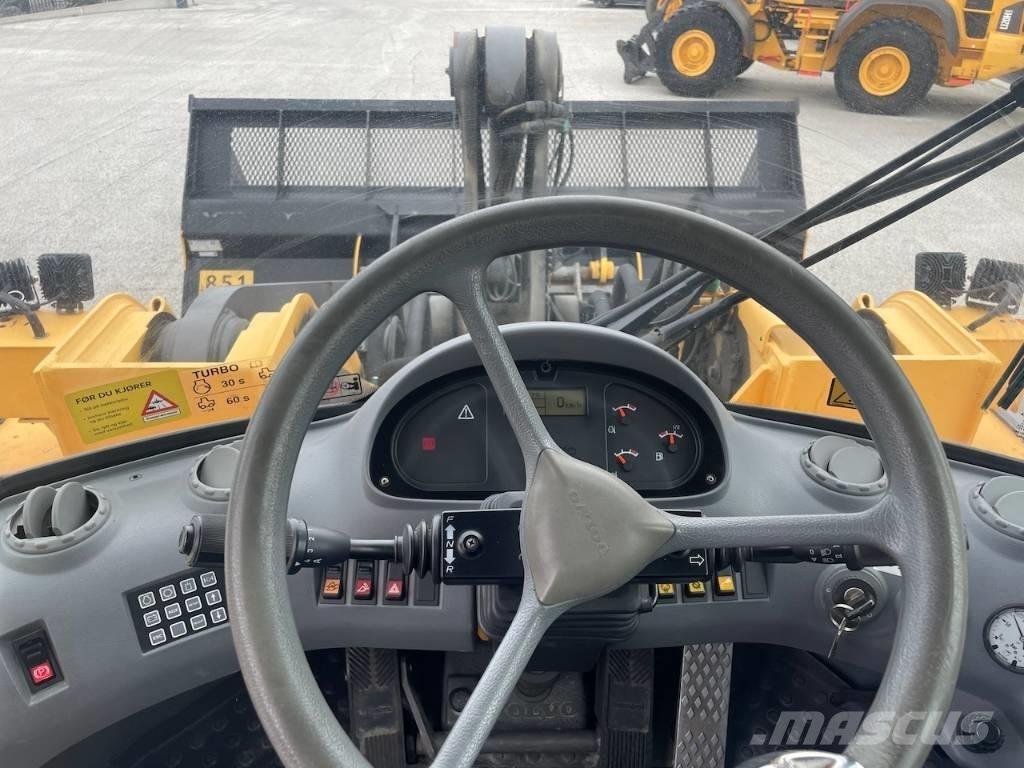 Volvo L 150 D Gumikerekes homlokrakodók