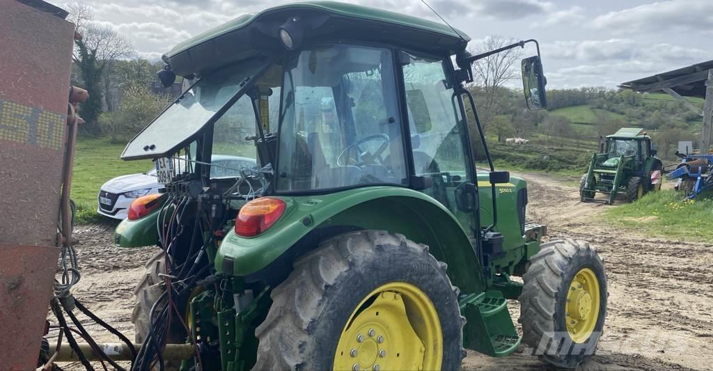 John Deere 5050E Traktorok
