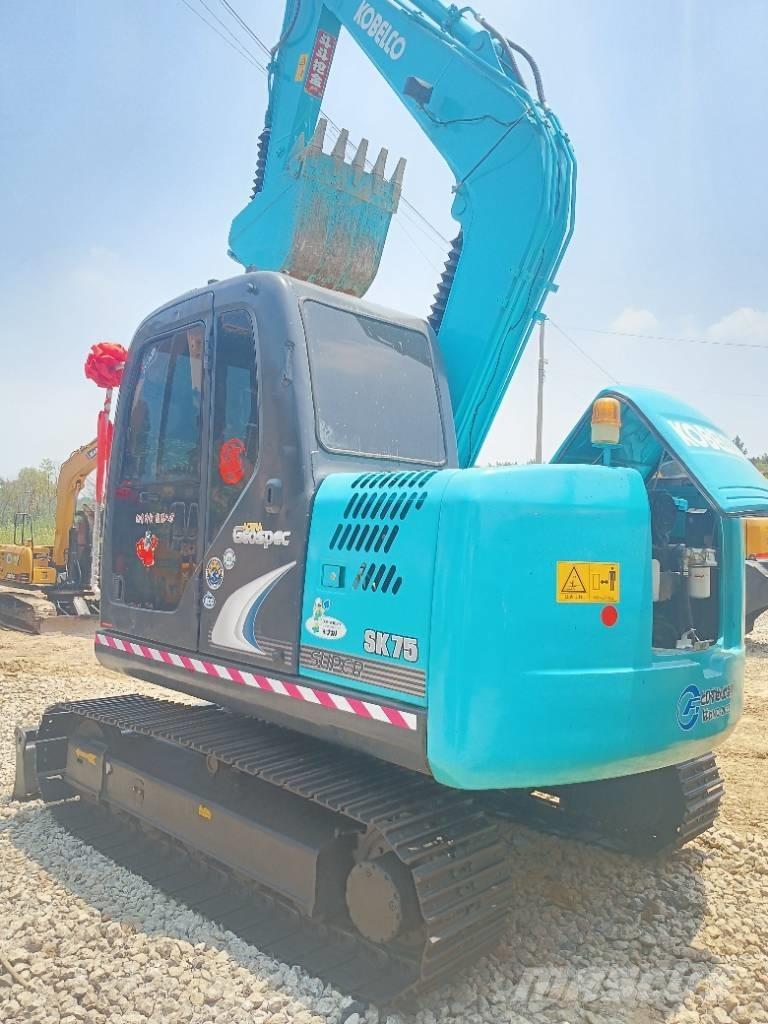 Kobelco sk75-8 Lánctalpas kotrók