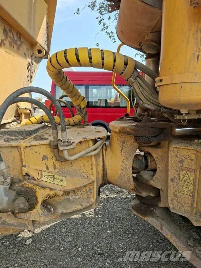 Volvo A 25 D Csuklósdömperek