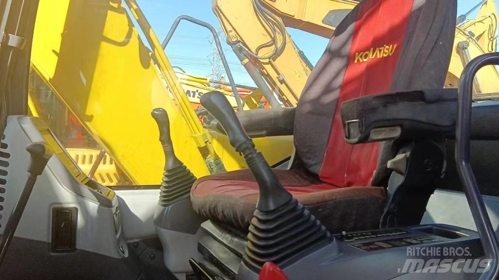 Komatsu PC130 Lánctalpas kotrók