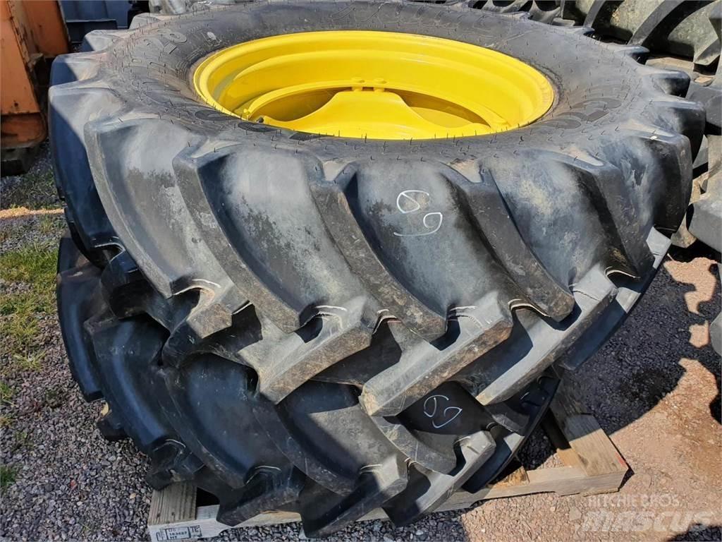 Mitas 420/70R28 x2 Gumiabroncsok, kerekek és felnik