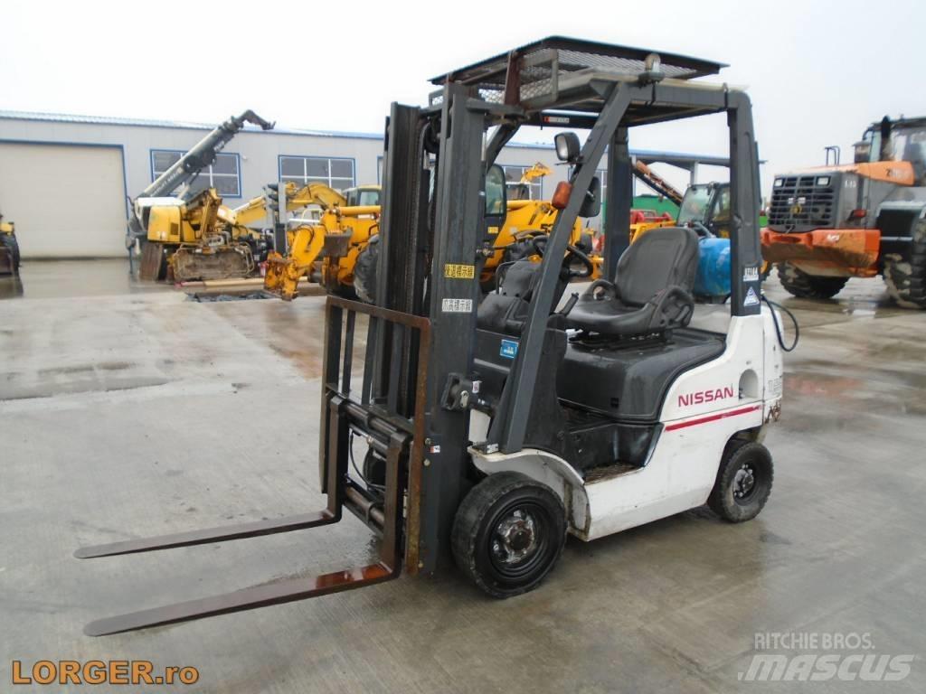 Nissan EBT P1F1 Gázüzemű targoncák