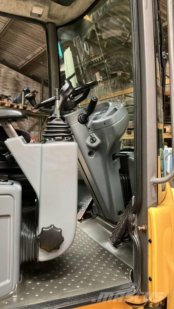 Volvo L 30 B Pro Gumikerekes homlokrakodók