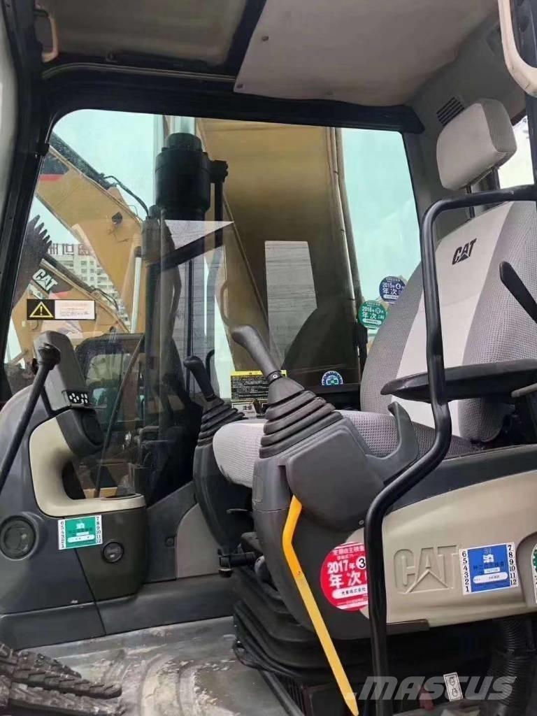 CAT 323 D Lánctalpas kotrók