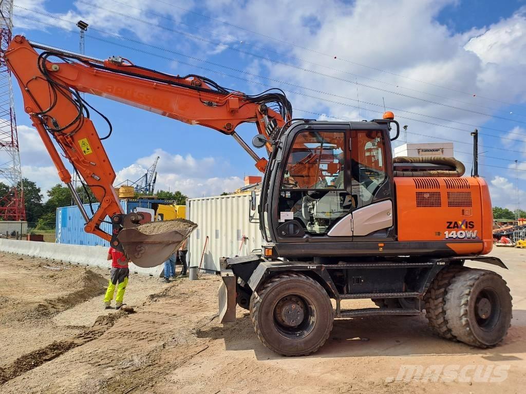 Hitachi ZX140WTB-6 Gumikerekes kotrók