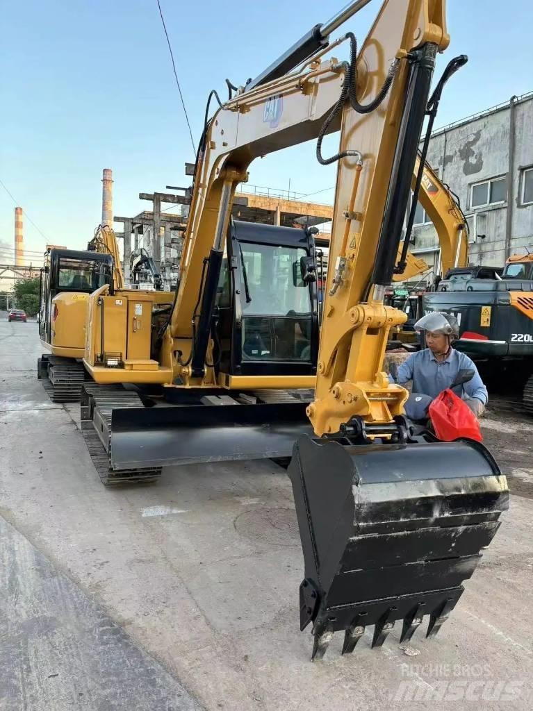 CAT 307 Mini kotrók < 7t