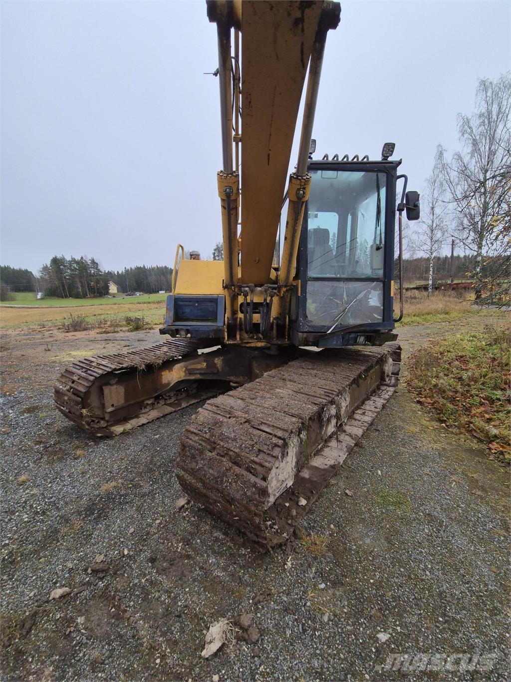 Komatsu PC180LC-3 Lánctalpas kotrók