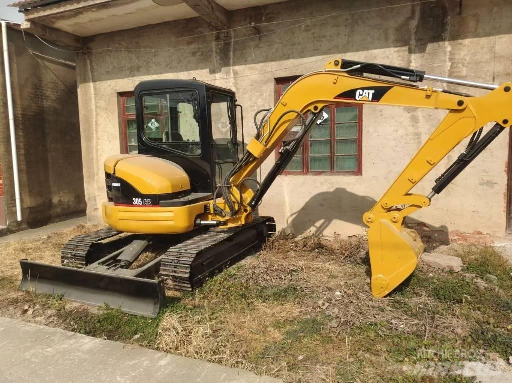 CAT 305 CR Mini kotrók < 7t