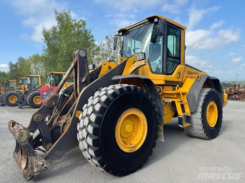 Volvo L 120 F Gumikerekes homlokrakodók