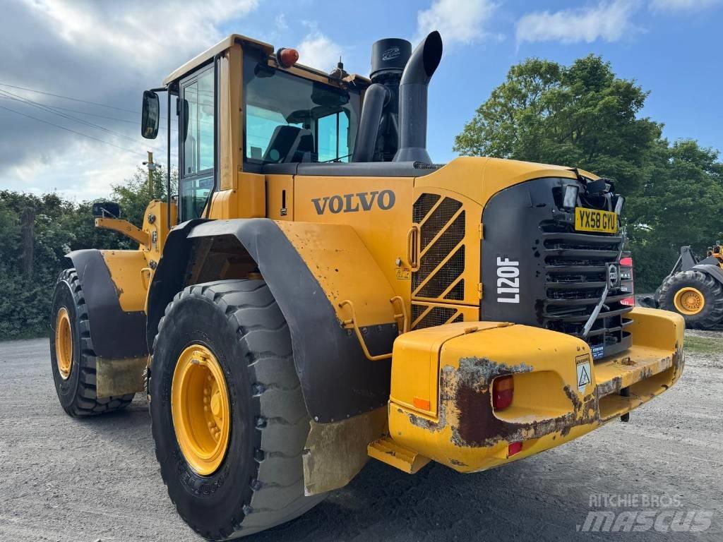 Volvo L 120 F Gumikerekes homlokrakodók