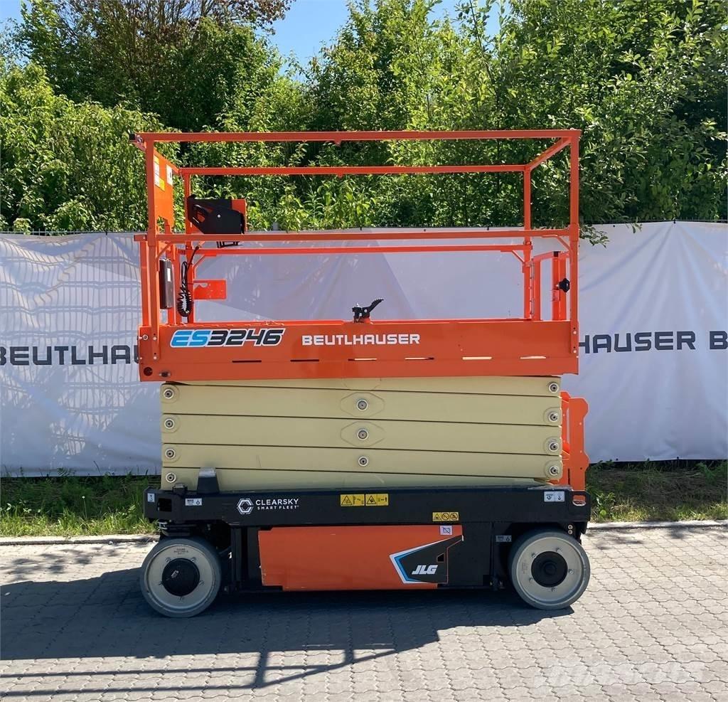 JLG ES3246 Ollós emelők