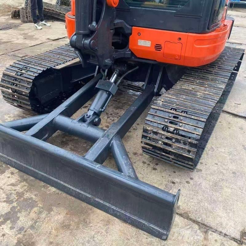 Kubota U 55 Mini kotrók < 7t