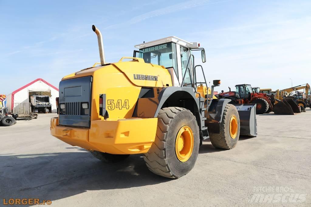 Liebherr L 544 Gumikerekes homlokrakodók