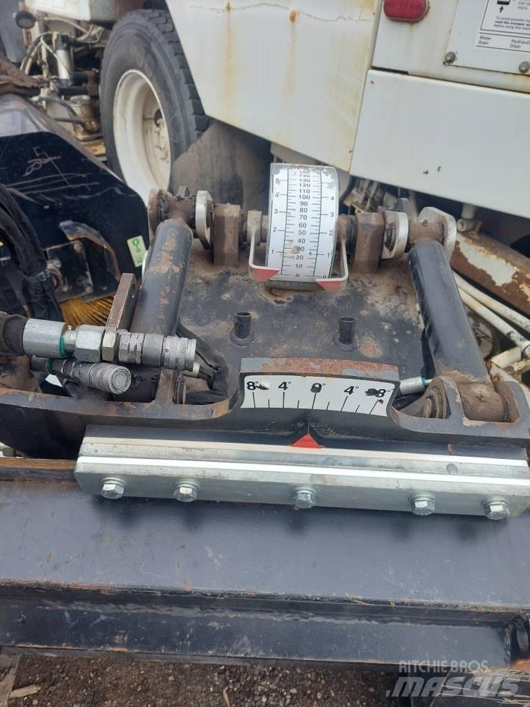 CAT PC305B Aszfalt hasító gépek