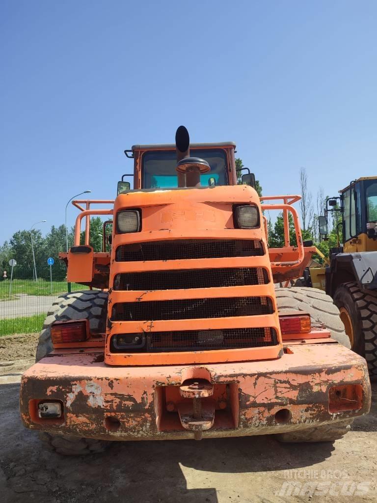 Fiat-Hitachi W 190 Gumikerekes homlokrakodók