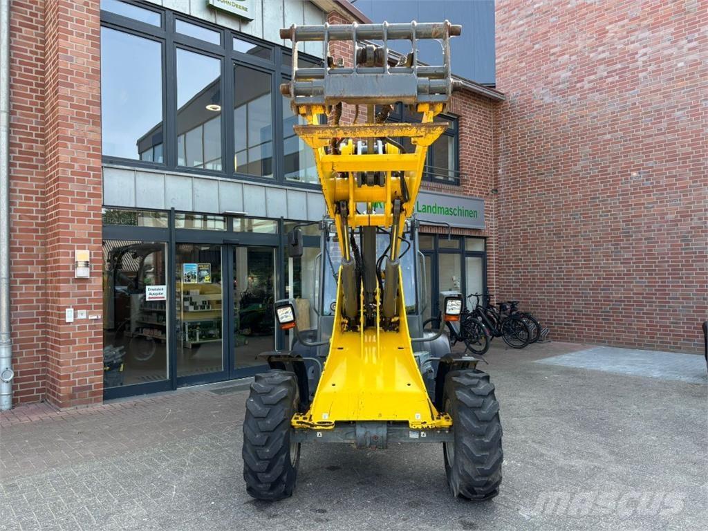 Wacker WL 54 Gumikerekes homlokrakodók