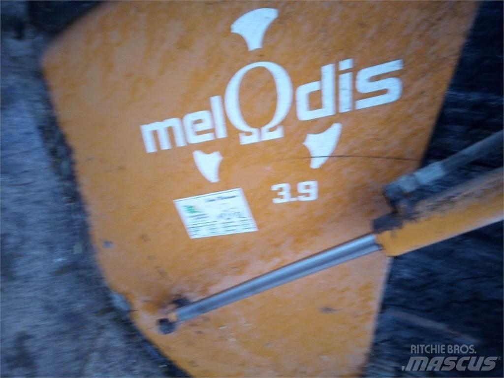 Emily Mélodie 3.9 Tárolók