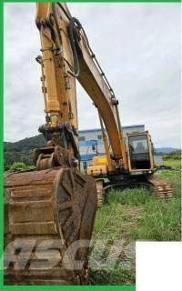 Hyundai Robex 300 LC Lánctalpas kotrók