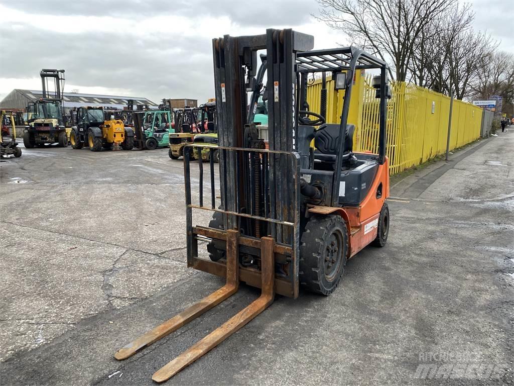 Doosan D25S-5 Dízel targoncák